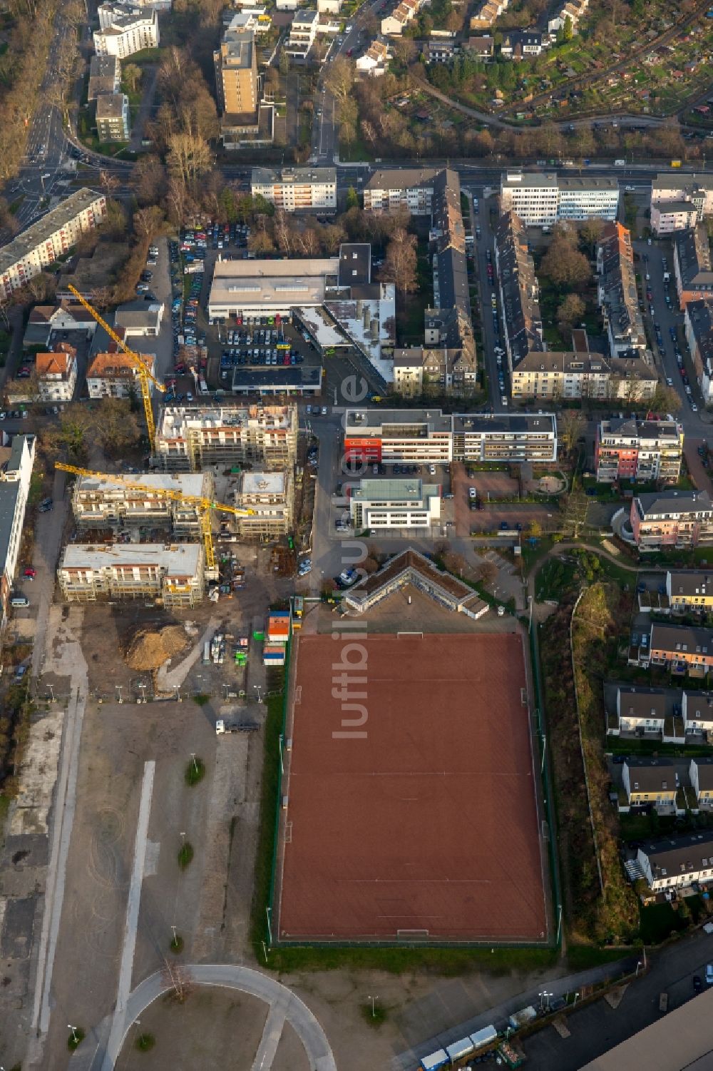 Essen von oben - Sportplatzanlagen Sportplatz des VfL Sportfreunde 07 Essen e.V. in Essen im Bundesland Nordrhein-Westfalen