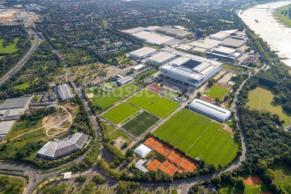 Luftbild Düsseldorf - Sportplätze des Arena Sportpark in Düsseldorf im Bundesland Nordrhein-Westfalen, Deutschland