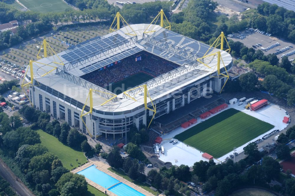Luftaufnahme Dortmund - Sportstatten-Gelande der Arena des Stadion in Dortmund im Bundesland Nordrhein-Westfalen