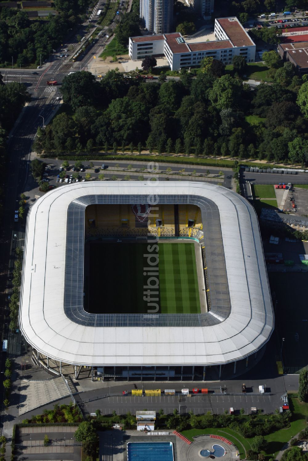 Luftbild Dresden - Sportstätten-Gelände der Arena des Rudolf-Harbig-Stadion in Dresden im Bundesland Sachsen