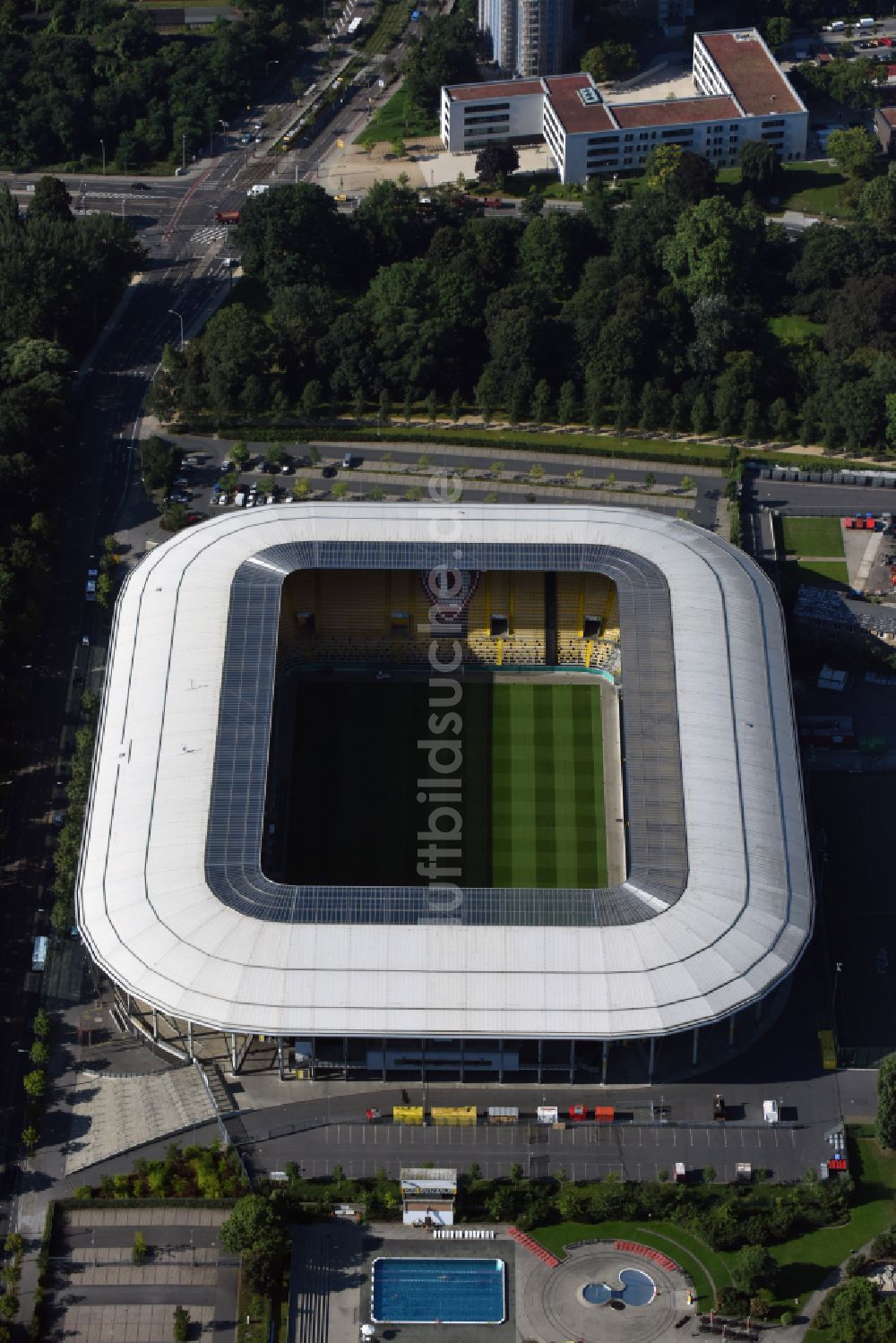 Luftaufnahme Dresden - Sportstätten-Gelände der Arena des Rudolf-Harbig-Stadion in Dresden im Bundesland Sachsen