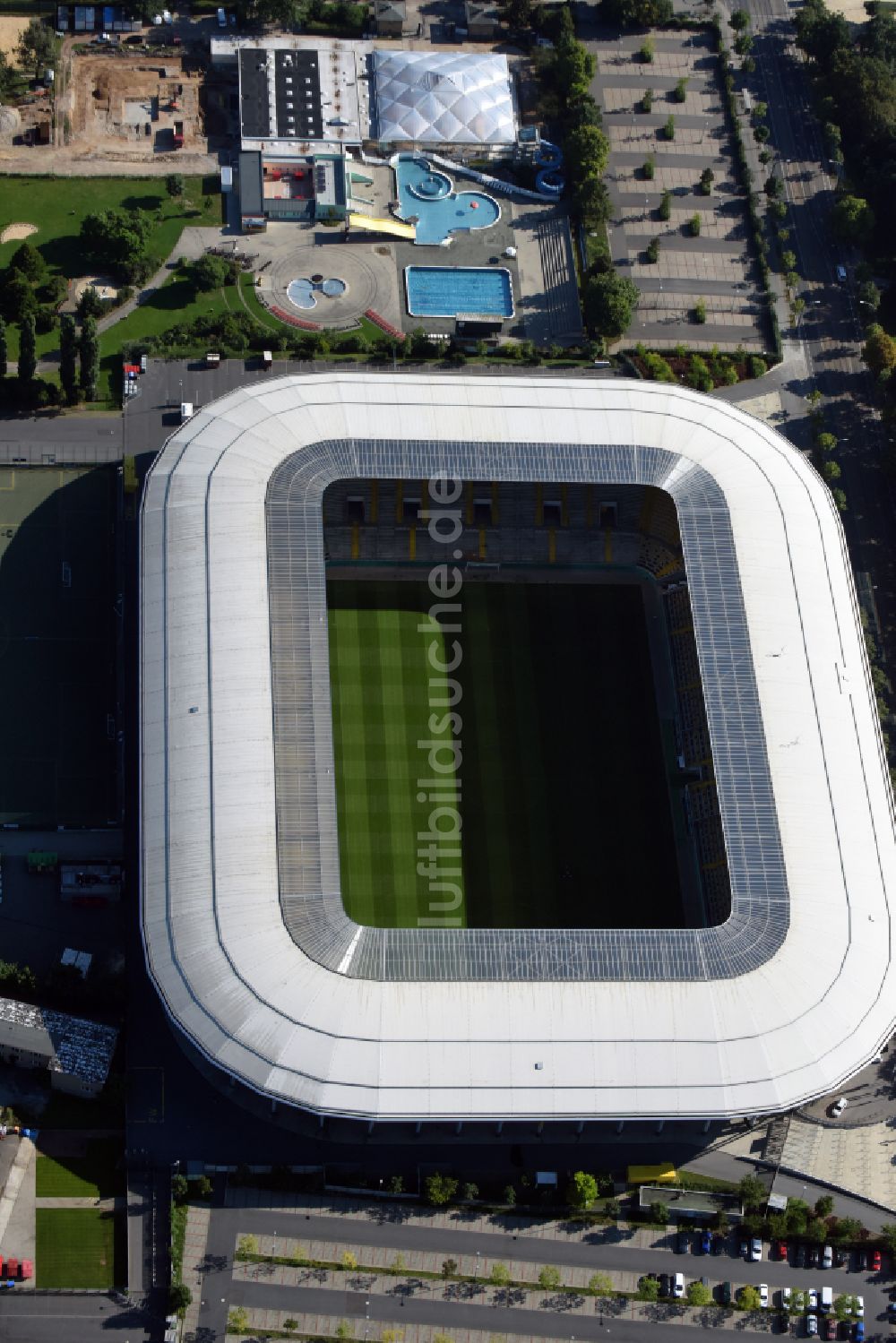 Luftbild Dresden - Sportstätten-Gelände der Arena des Rudolf-Harbig-Stadion in Dresden im Bundesland Sachsen