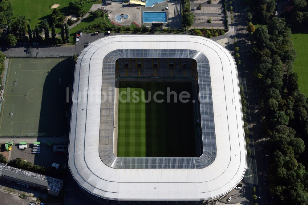 Dresden von oben - Sportstätten-Gelände der Arena des Rudolf-Harbig-Stadion in Dresden im Bundesland Sachsen