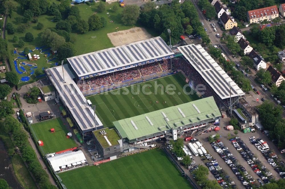 Luftbild Freiburg im Breisgau - Sportstätten-Gelände der Arena des Schwarzwald-Stadion in Freiburg im Breisgau im Bundesland Baden-Württemberg