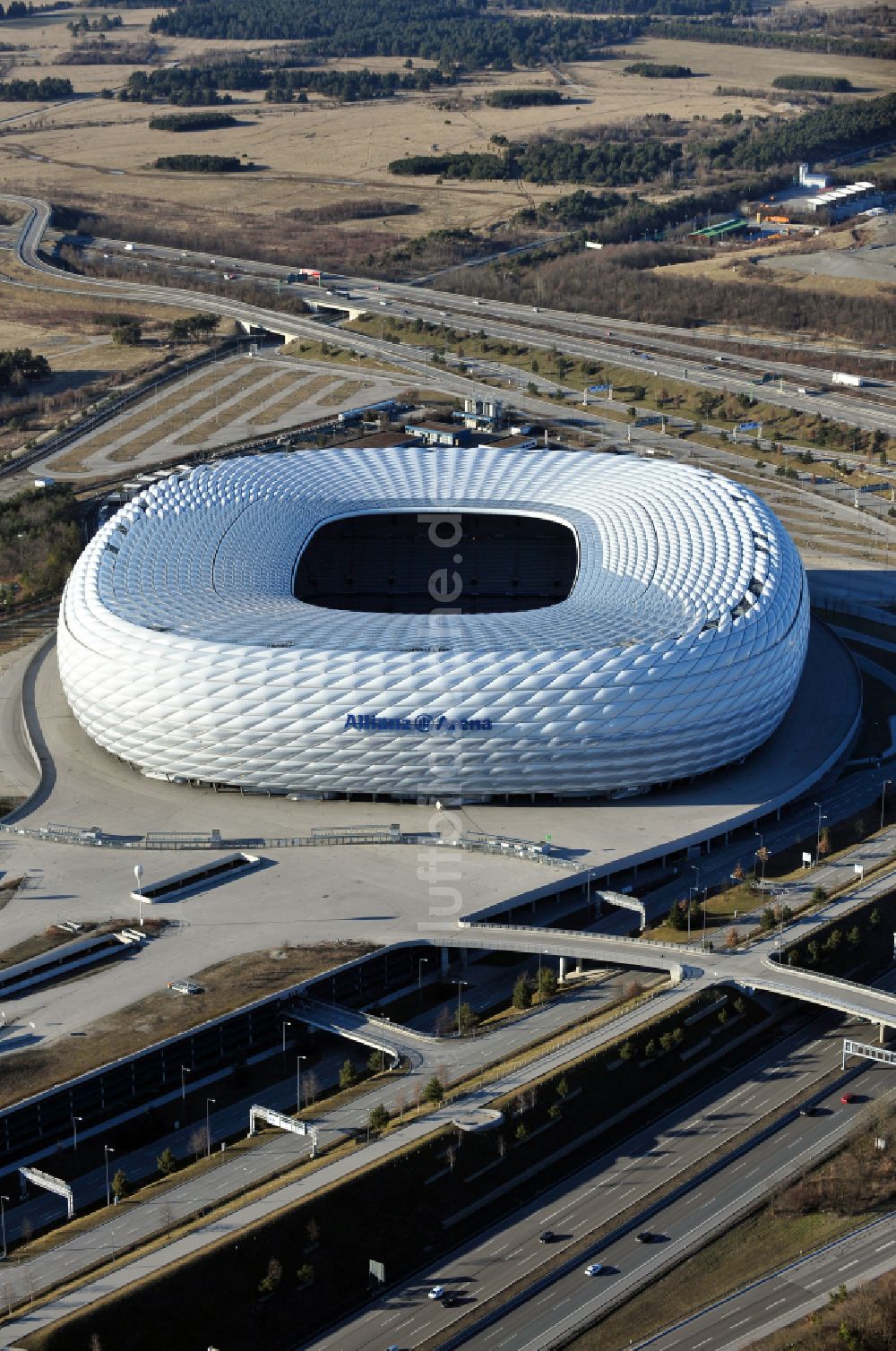 Luftbild München - Sportstätten-Gelände der Arena des Stadion Allianz Arena in München im Bundesland Bayern, Deutschland