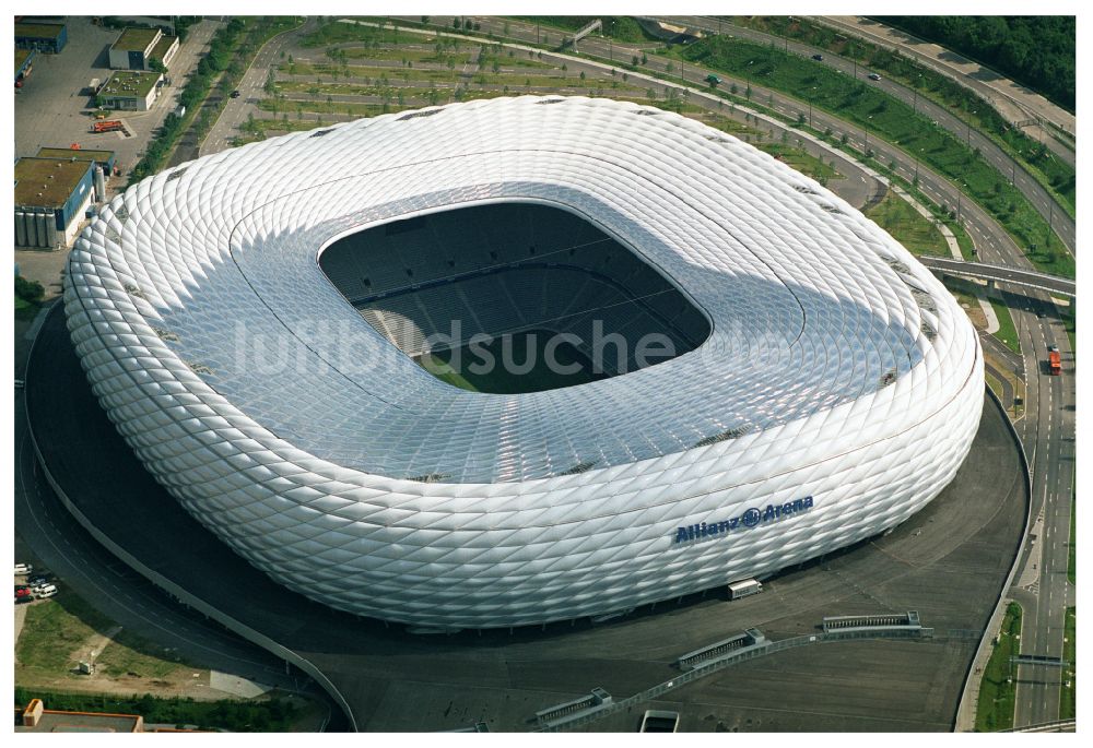 Luftbild München - Sportstätten-Gelände der Arena des Stadion Allianz Arena in München im Bundesland Bayern, Deutschland