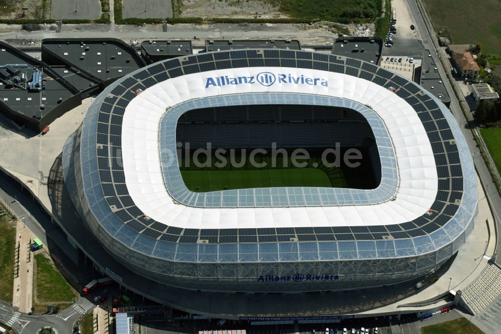 Nizza von oben - Sportstätten-Gelände der Arena des Stadion Allianz Riviera in Nizza in Provence-Alpes-Cote d'Azur, Frankreich