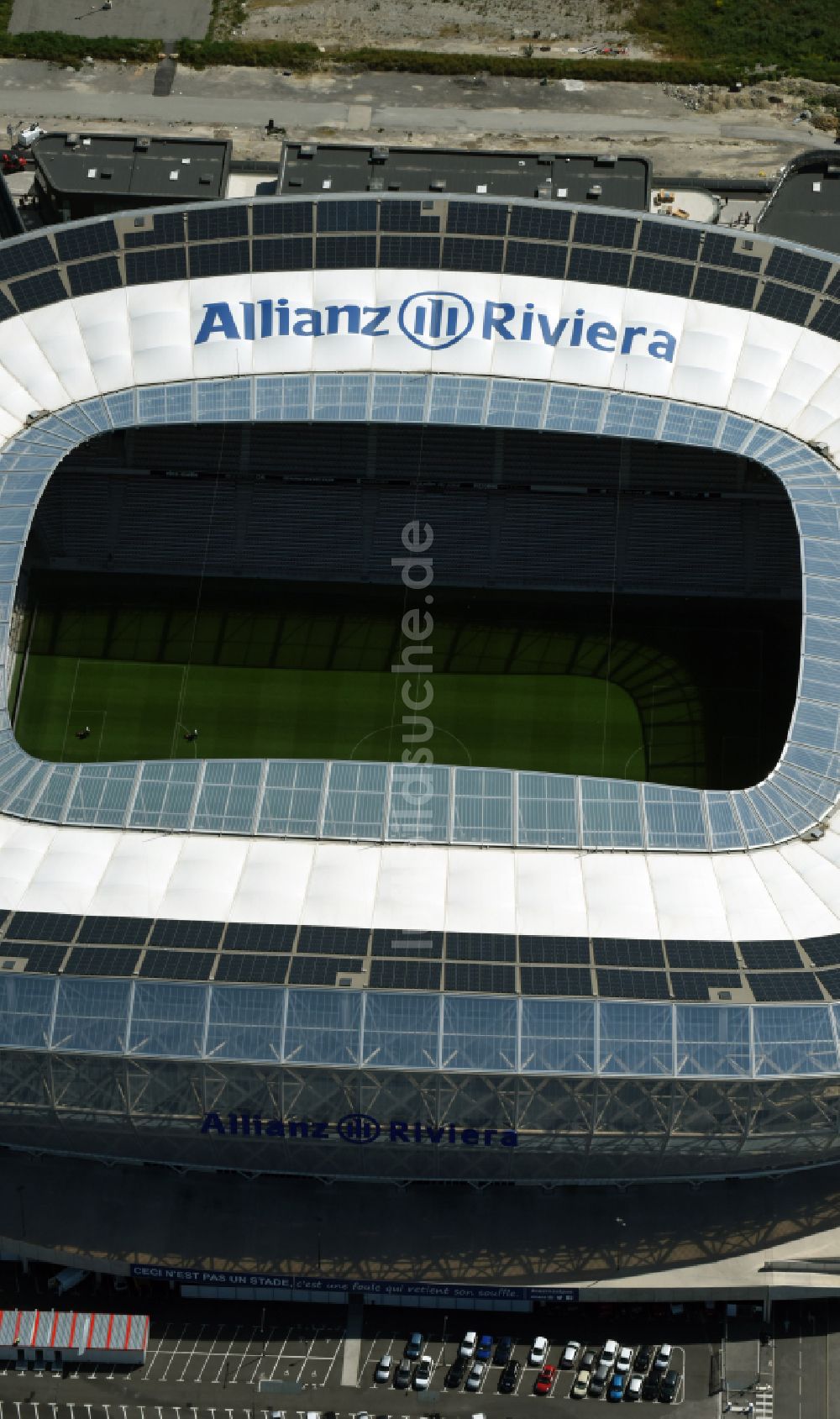 Nizza von oben - Sportstätten-Gelände der Arena des Stadion Allianz Riviera in Nizza in Provence-Alpes-Cote d'Azur, Frankreich