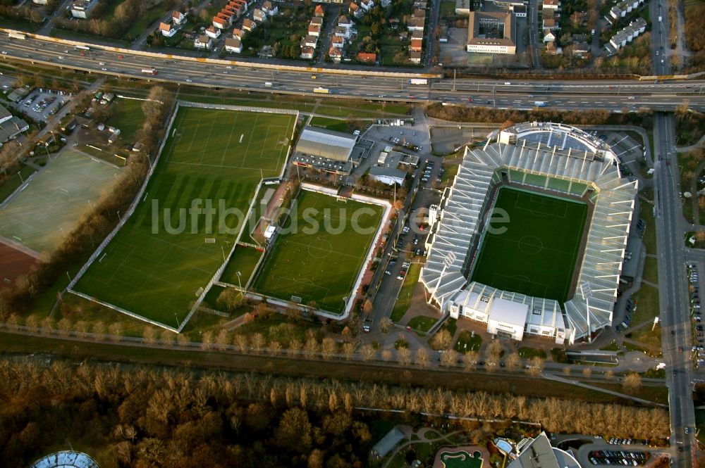 Luftbild Leverkusen - Sportstätten-Gelände der Arena des Stadion BayArena des Fussballvereins Bayer 04 Leverkusen im Ortsteil Wiesdorf in Leverkusen im Bundesland Nordrhein-Westfalen, Deutschland