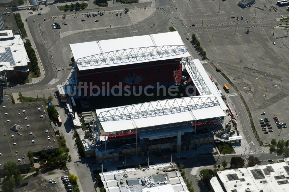 Luftaufnahme Toronto - Sportstätten-Gelände der Arena des Stadion BMO Field am Princes' Blvd im Ortsteil Old Toronto in Toronto in Ontario, Kanada