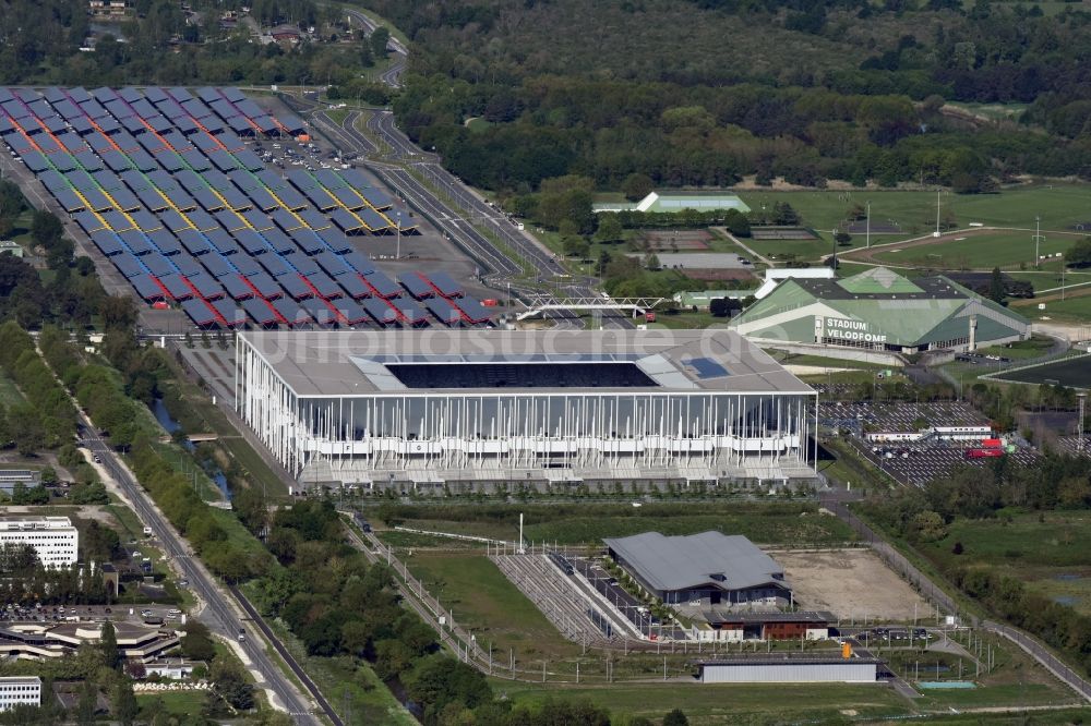 Luftaufnahme Bordeaux - Sportstätten-Gelände der Arena des Stadion in Bordeaux in Aquitaine Limousin Poitou-Charentes, Frankreich