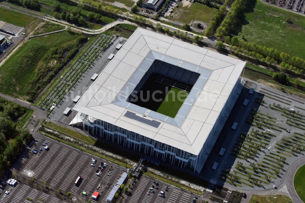 Bordeaux aus der Vogelperspektive: Sportstätten-Gelände der Arena des Stadion in Bordeaux in Aquitaine Limousin Poitou-Charentes, Frankreich