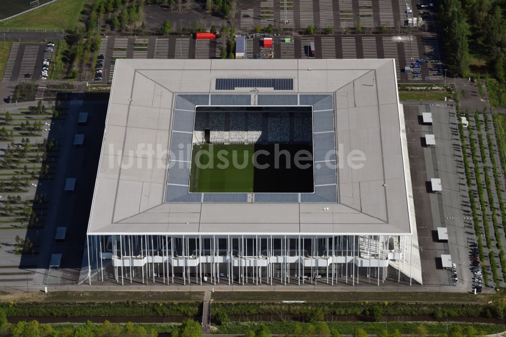 Bordeaux von oben - Sportstätten-Gelände der Arena des Stadion in Bordeaux in Aquitaine Limousin Poitou-Charentes, Frankreich