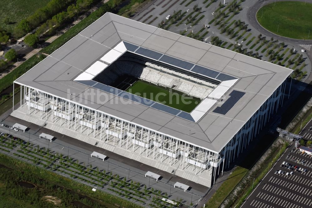 Bordeaux aus der Vogelperspektive: Sportstätten-Gelände der Arena des Stadion in Bordeaux in Aquitaine Limousin Poitou-Charentes, Frankreich