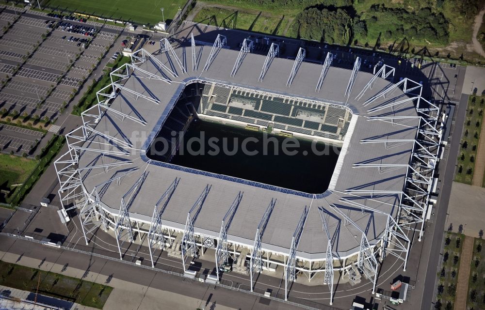 Luftbild Mönchengladbach - Sportstätten-Gelände der Arena des Stadion BORUSSIA-PARK an der Hennes-Weisweiler-Allee in Mönchengladbach im Bundesland Nordrhein-Westfalen, Deutschland