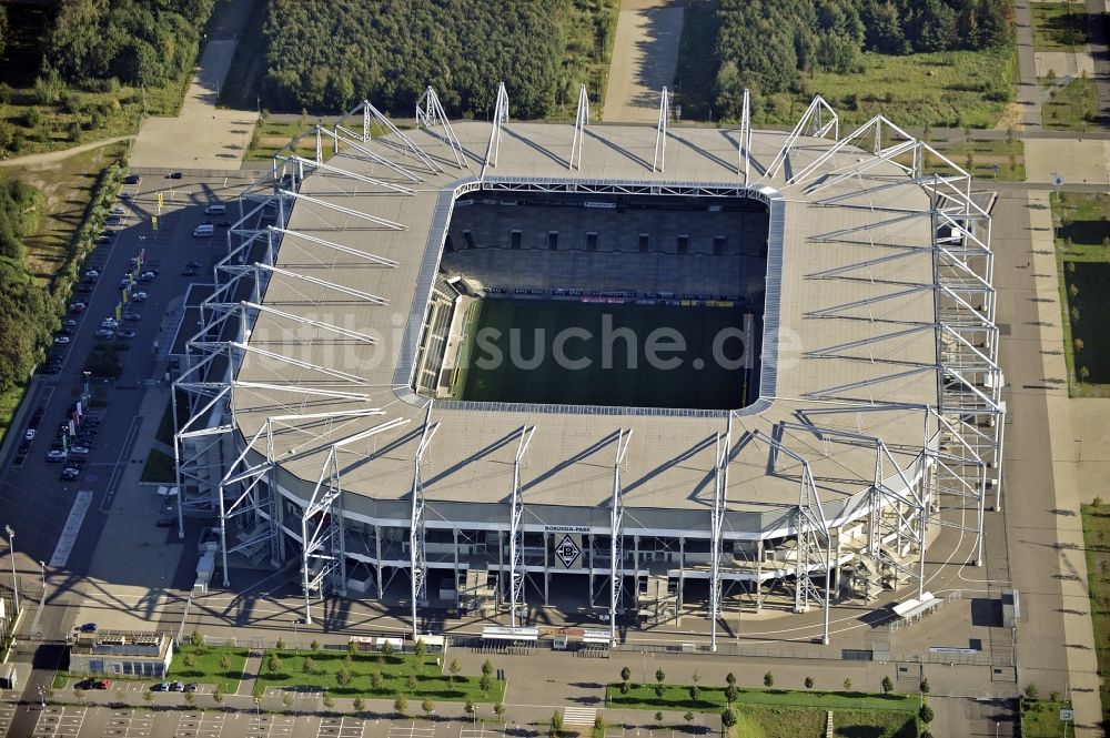 Luftaufnahme Mönchengladbach - Sportstätten-Gelände der Arena des Stadion BORUSSIA-PARK in Mönchengladbach im Bundesland Nordrhein-Westfalen, Deutschland