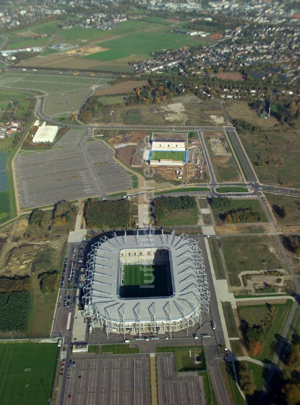 Luftbild Mönchengladbach - Sportstätten-Gelände der Arena des Stadion BORUSSIA-PARK in Mönchengladbach im Bundesland Nordrhein-Westfalen, Deutschland