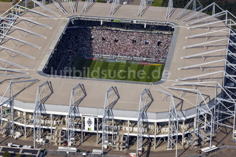 Mönchengladbach aus der Vogelperspektive: Sportstätten-Gelände der Arena des Stadion BORUSSIA-PARK in Mönchengladbach im Bundesland Nordrhein-Westfalen, Deutschland