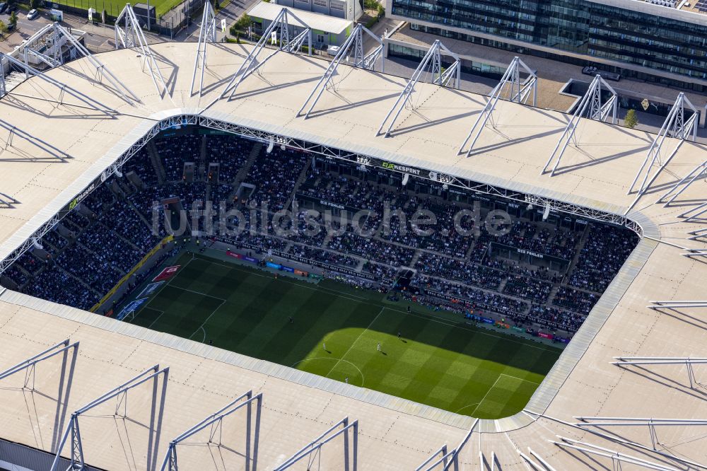 Mönchengladbach aus der Vogelperspektive: Sportstätten-Gelände der Arena des Stadion BORUSSIA-PARK in Mönchengladbach im Bundesland Nordrhein-Westfalen, Deutschland