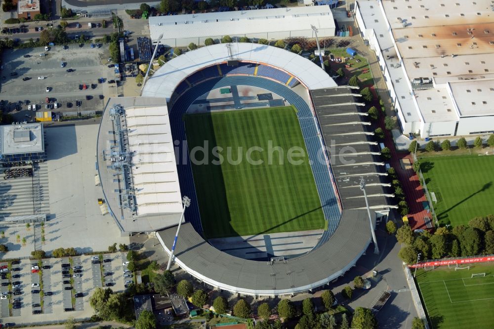 Luftbild Braunschweig - Sportstätten-Gelände der Arena des Stadion in Braunschweig im Bundesland Niedersachsen