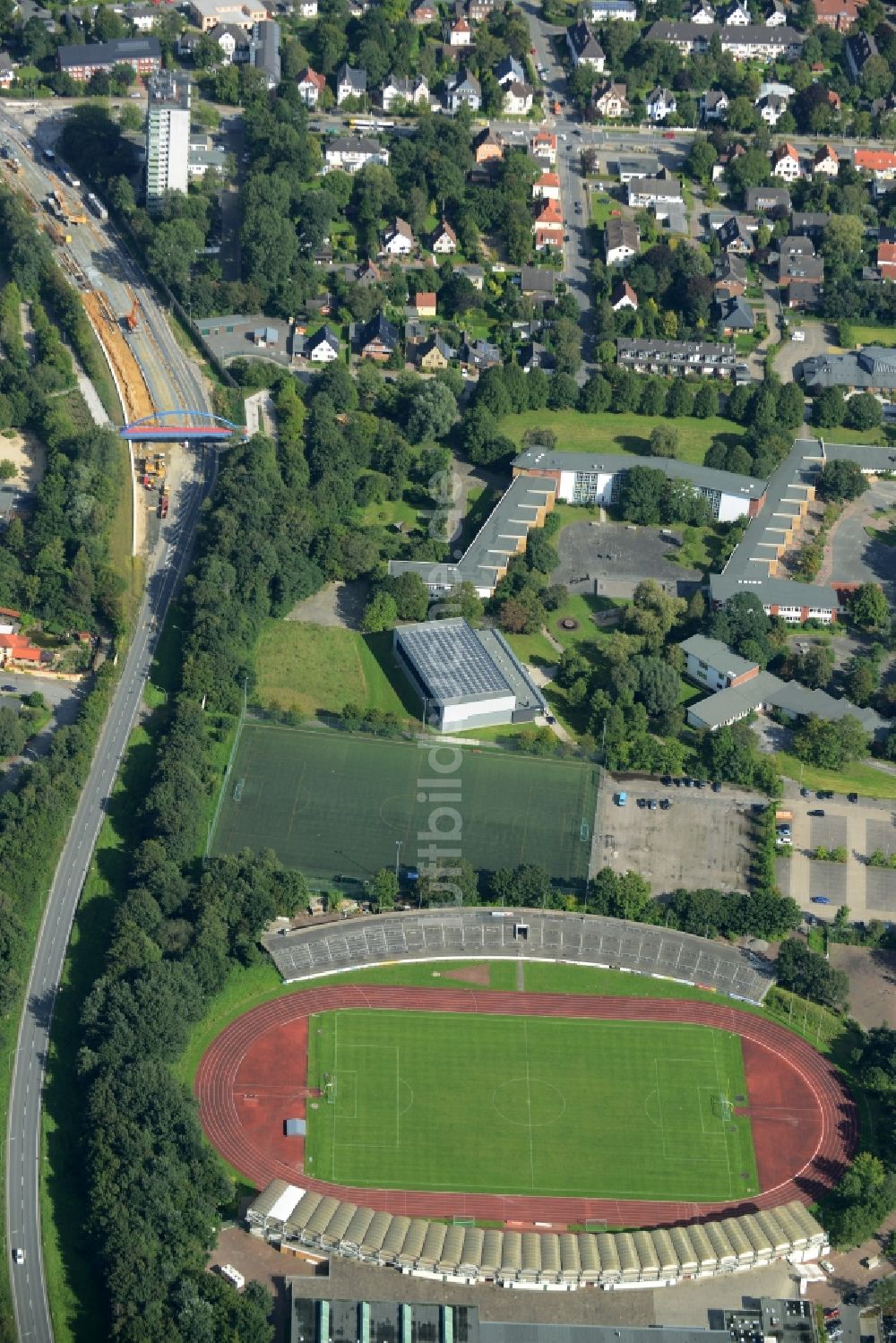 Luftbild Bremerhaven - Sportstätten-Gelände der Arena des Stadion in Bremerhaven im Bundesland Bremen