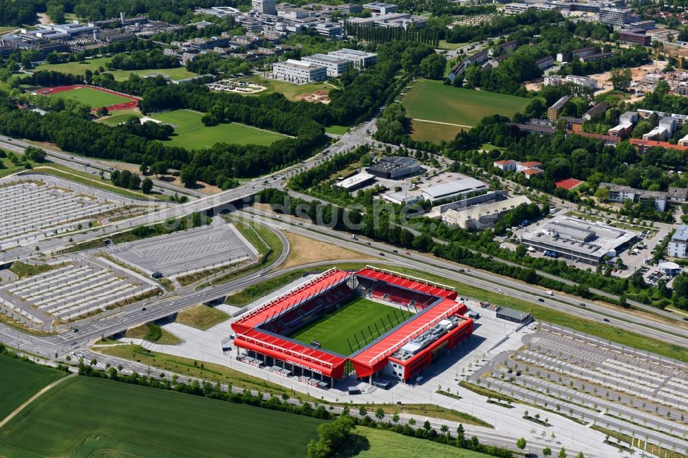 Luftaufnahme Regensburg - Sportstätten-Gelände der Arena des Stadion Continental Arena in Regensburg im Bundesland Bayern, Deutschland