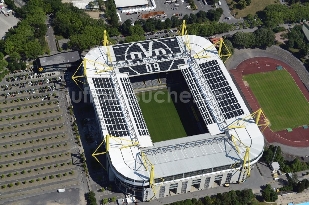 Luftaufnahme Dortmund - Sportstätten-Gelände der Arena des Stadion in Dortmund im Bundesland Nordrhein-Westfalen