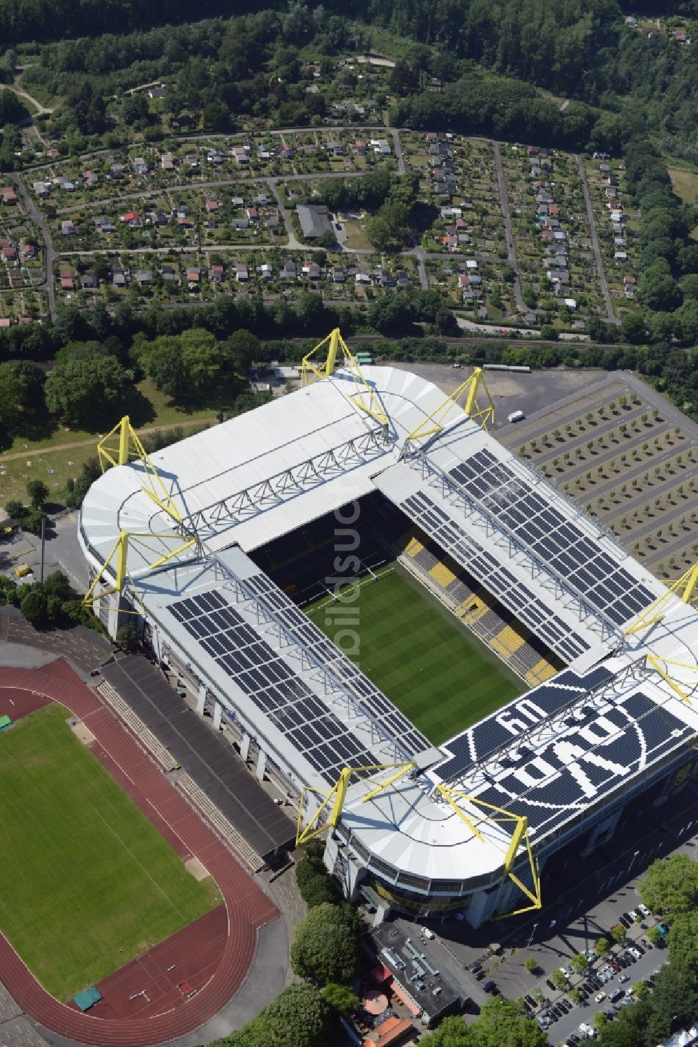 Dortmund aus der Vogelperspektive: Sportstätten-Gelände der Arena des Stadion in Dortmund im Bundesland Nordrhein-Westfalen