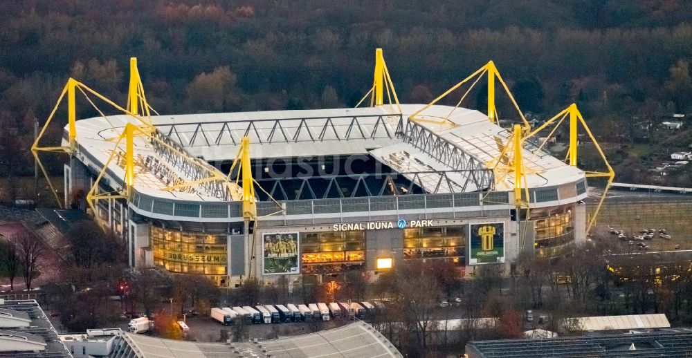 Dortmund von oben - Sportstätten-Gelände der Arena des Stadion in Dortmund im Bundesland Nordrhein-Westfalen