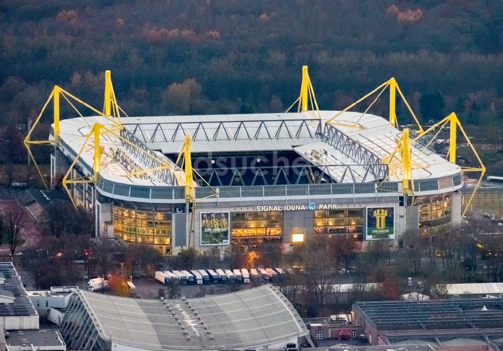 Dortmund aus der Vogelperspektive: Sportstätten-Gelände der Arena des Stadion in Dortmund im Bundesland Nordrhein-Westfalen