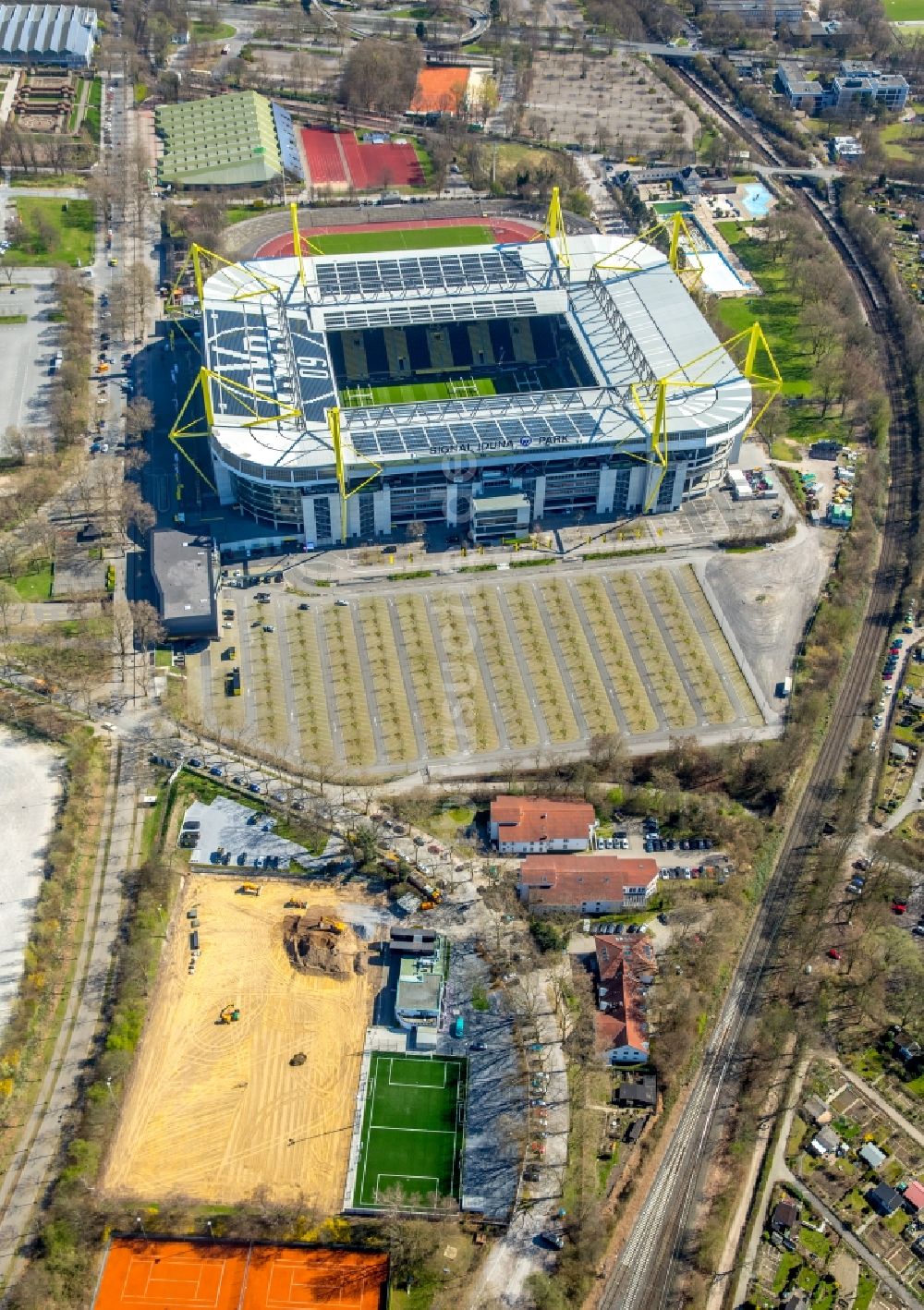 Luftaufnahme Dortmund - Sportstätten-Gelände der Arena des Stadion in Dortmund im Bundesland Nordrhein-Westfalen