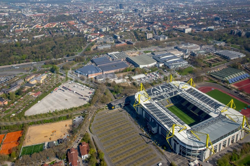 Dortmund aus der Vogelperspektive: Sportstätten-Gelände der Arena des Stadion in Dortmund im Bundesland Nordrhein-Westfalen