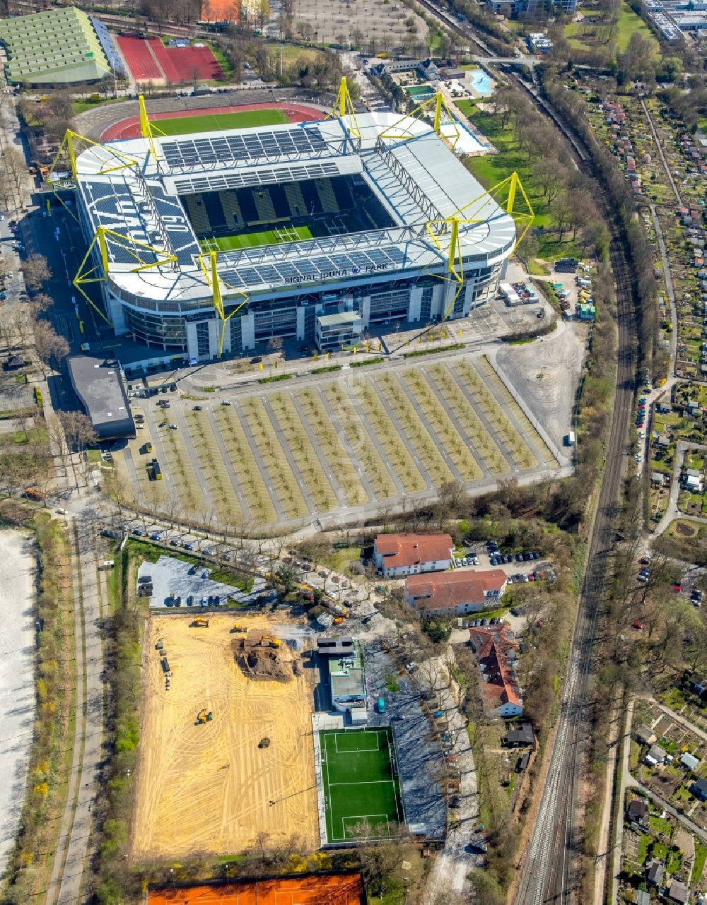 Luftaufnahme Dortmund - Sportstätten-Gelände der Arena des Stadion in Dortmund im Bundesland Nordrhein-Westfalen