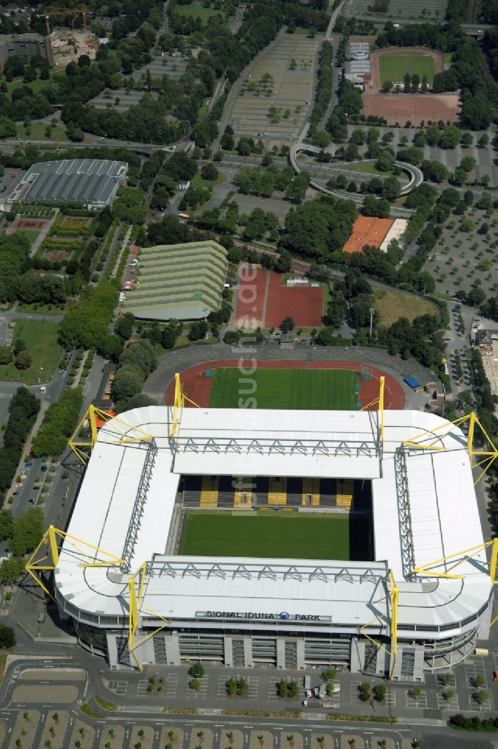 Luftaufnahme Dortmund - Sportstätten-Gelände der Arena des Stadion in Dortmund im Bundesland Nordrhein-Westfalen