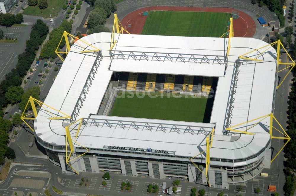 Dortmund von oben - Sportstätten-Gelände der Arena des Stadion in Dortmund im Bundesland Nordrhein-Westfalen