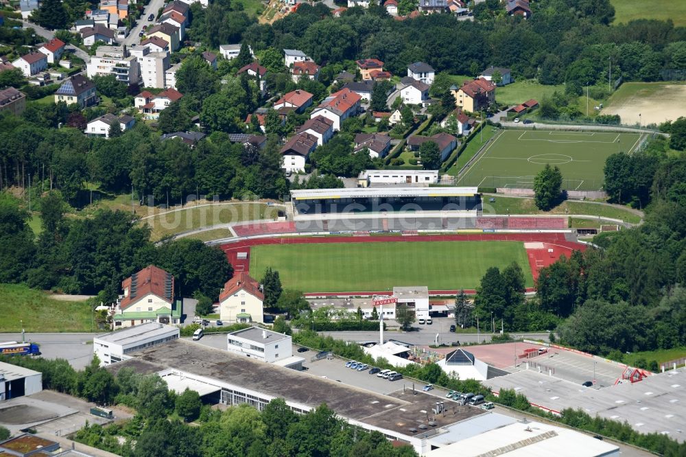 Luftbild Passau - Sportstätten-Gelände der Arena des Stadion Dreiflüssestadion an der Danziger Straße in Passau im Bundesland Bayern, Deutschland