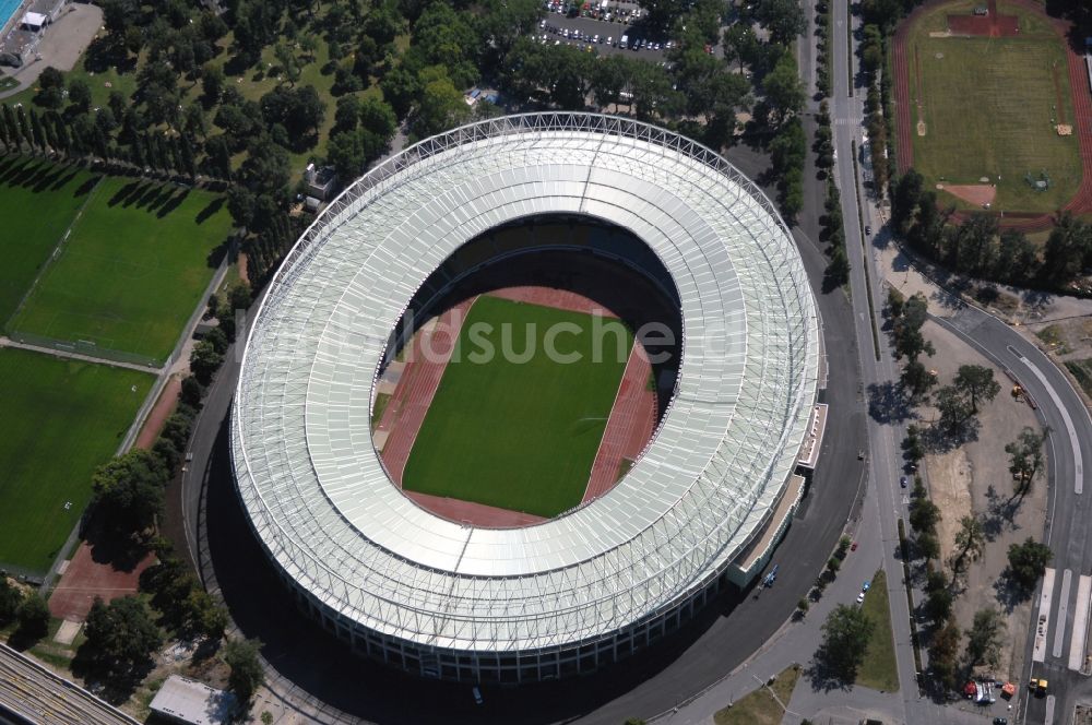 Luftaufnahme Wien - Sportstätten-Gelände der Arena des Stadion Ernst-Hampel-Stadion in Wien in Österreich