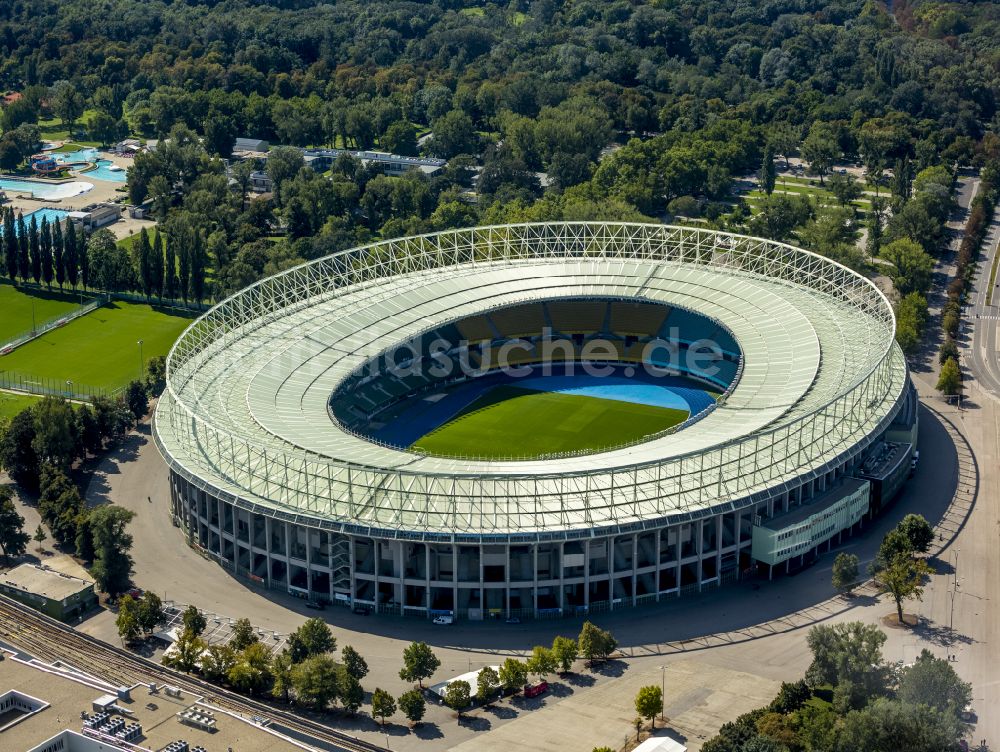 Wien aus der Vogelperspektive: Sportstätten-Gelände der Arena des Stadion Ernst-Happel-Stadion in Wien in Österreich