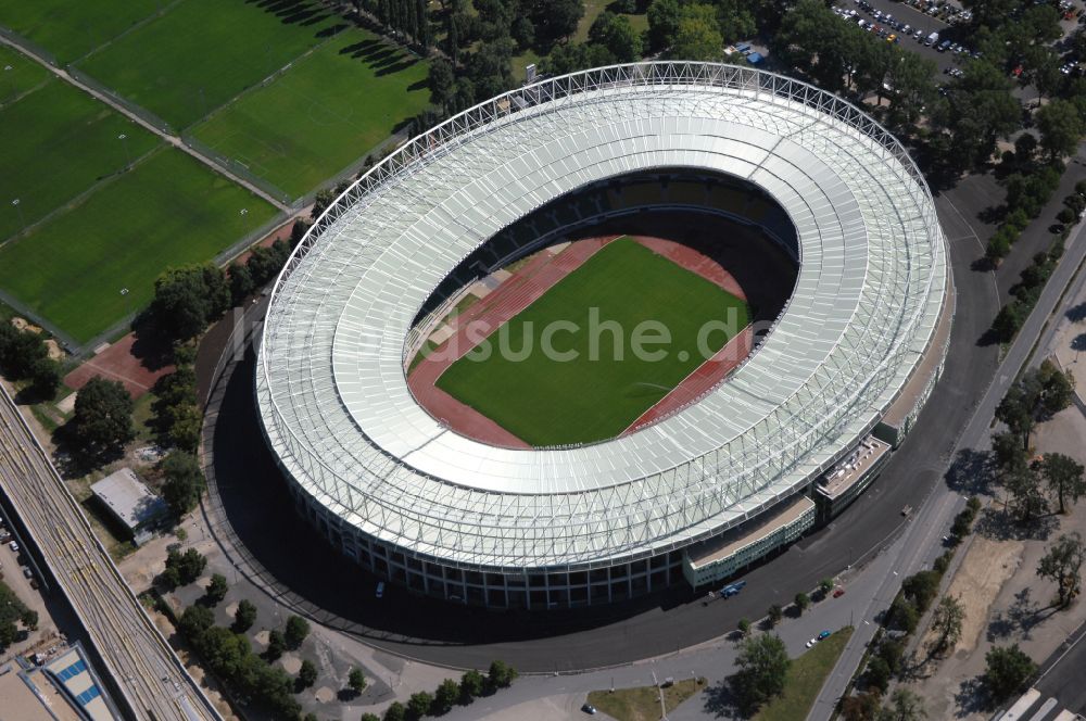 Wien aus der Vogelperspektive: Sportstätten-Gelände der Arena des Stadion Ernst-Happel-Stadion in Wien in Österreich