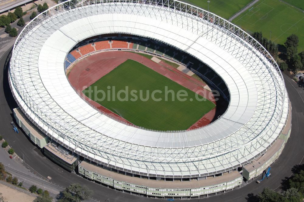 Luftaufnahme Wien - Sportstätten-Gelände der Arena des Stadion Ernst-Happel-Stadion in Wien in Österreich