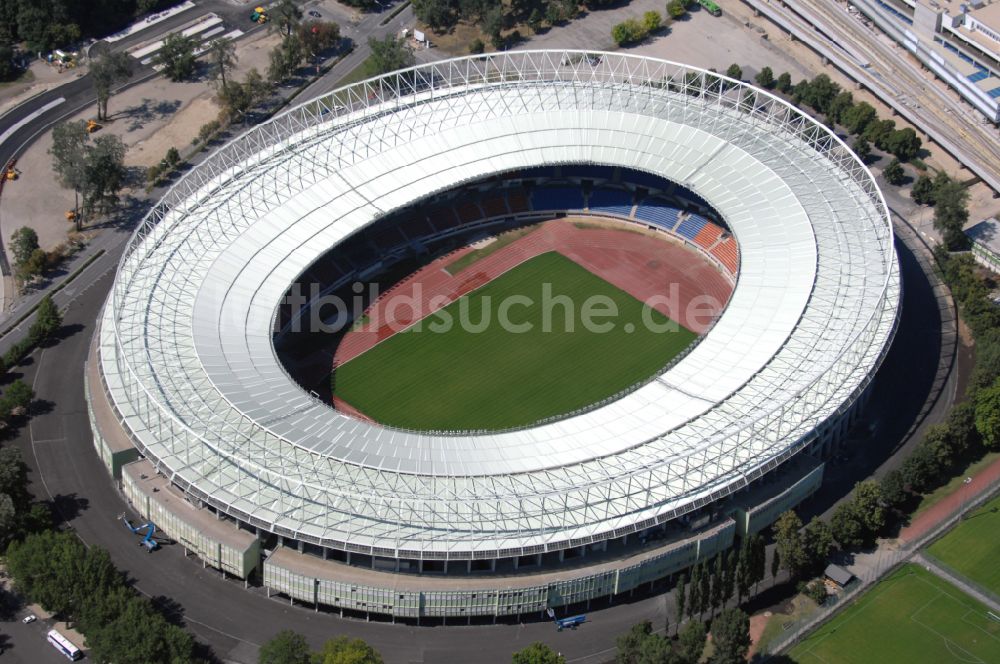 Wien von oben - Sportstätten-Gelände der Arena des Stadion Ernst-Happel-Stadion in Wien in Österreich