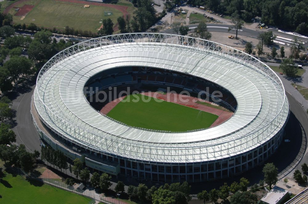 Wien von oben - Sportstätten-Gelände der Arena des Stadion Ernst-Happel-Stadion in Wien in Österreich