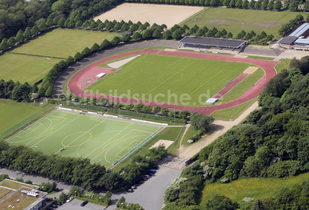 Flensburg aus der Vogelperspektive: Sportstätten-Gelände der Arena des Stadion in Flensburg im Bundesland Schleswig-Holstein