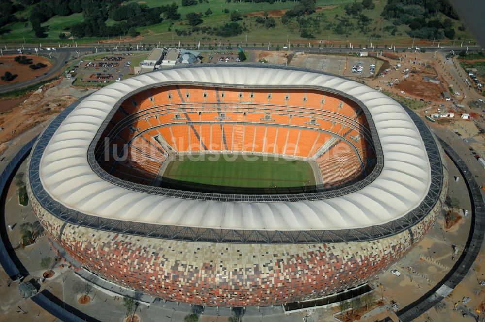 Luftbild Johannesburg - Sportstätten-Gelände der Arena des Stadion FNB Stadium Soccer an der City Soccer City Ave im Ortsteil Nasrec in Johannesburg South in Gauteng, Südafrika