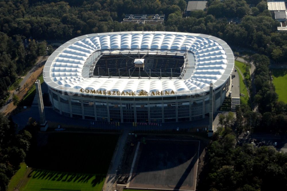 Frankfurt am Main aus der Vogelperspektive: Sportstätten-Gelände der Arena des Stadion in Frankfurt am Main im Bundesland Hessen