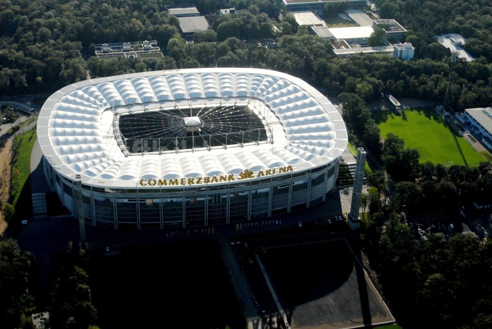 Luftbild Frankfurt am Main - Sportstätten-Gelände der Arena des Stadion in Frankfurt am Main im Bundesland Hessen