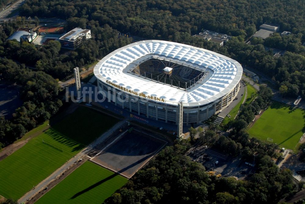 Frankfurt am Main von oben - Sportstätten-Gelände der Arena des Stadion in Frankfurt am Main im Bundesland Hessen