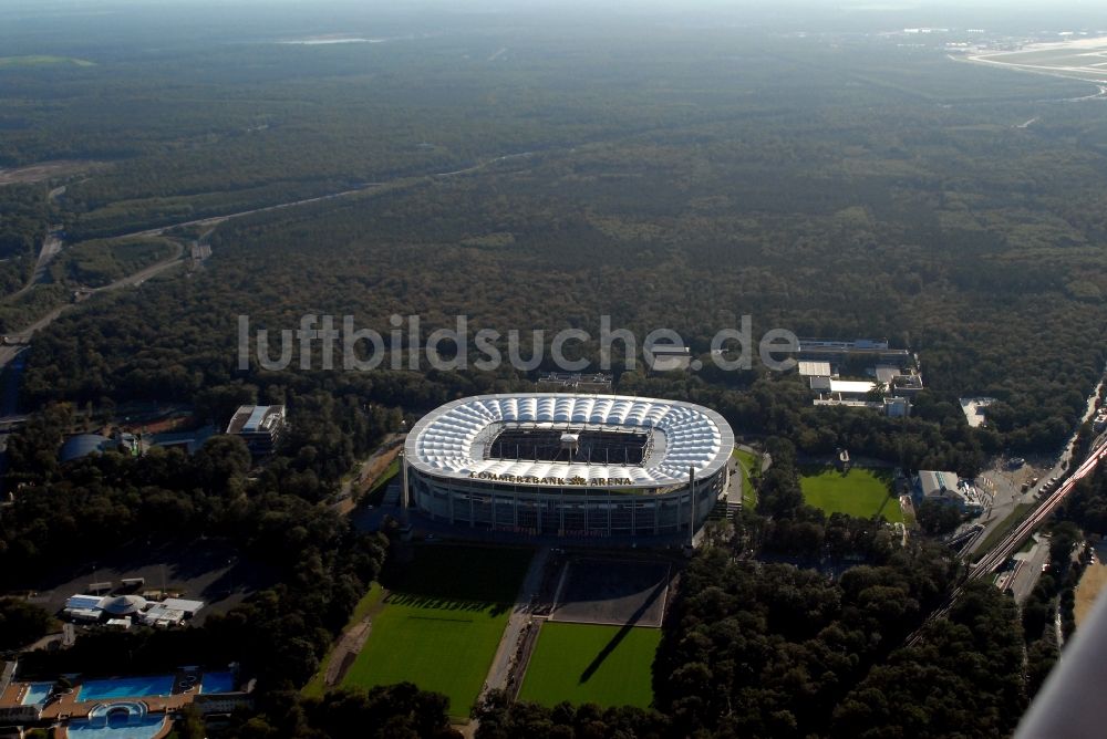 Luftbild Frankfurt am Main - Sportstätten-Gelände der Arena des Stadion in Frankfurt am Main im Bundesland Hessen