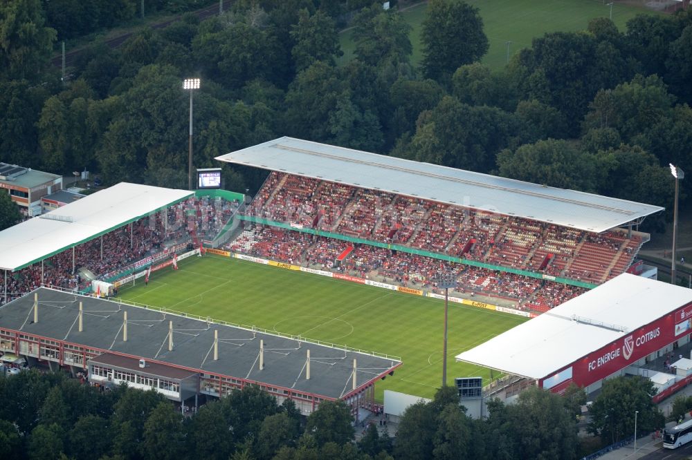 Cottbus aus der Vogelperspektive: Sportstätten-Gelände der Arena des Stadion der Freundschaft des Fußballclubs FC Energie in Cottbus im Bundesland Brandenburg