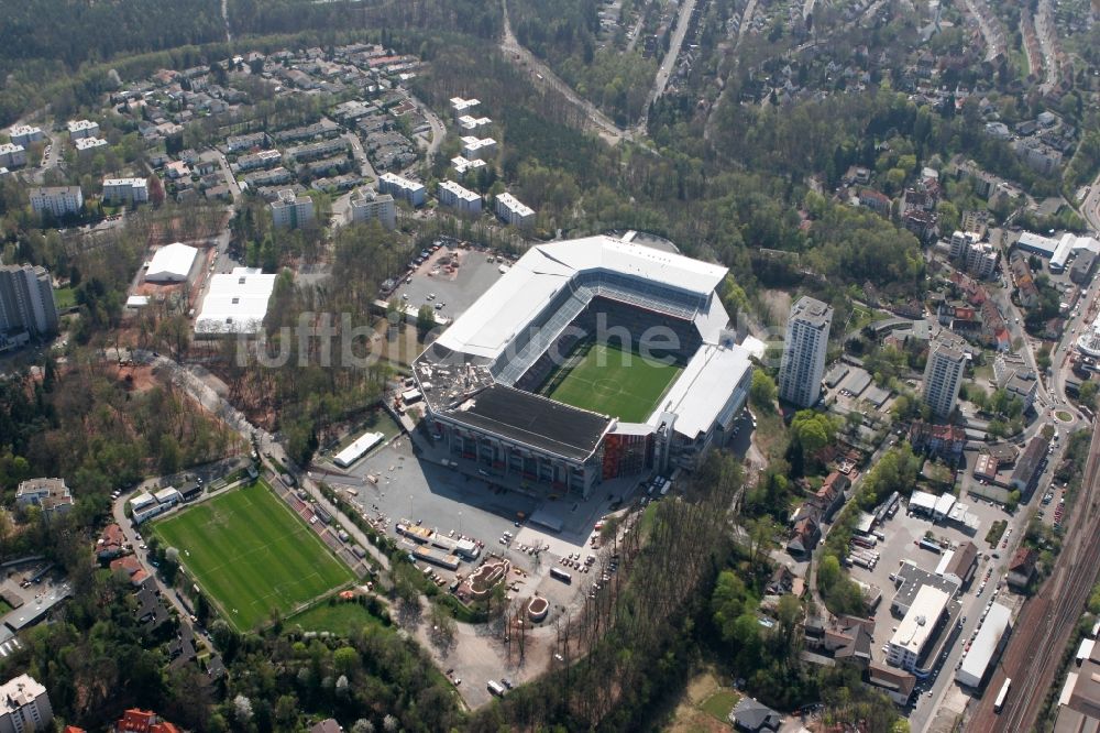 Luftaufnahme Kaiserslautern - Sportstätten-Gelände der Arena des Stadion Fritz-Walter-Stadion in Kaiserslautern im Bundesland Rheinland-Pfalz, Deutschland